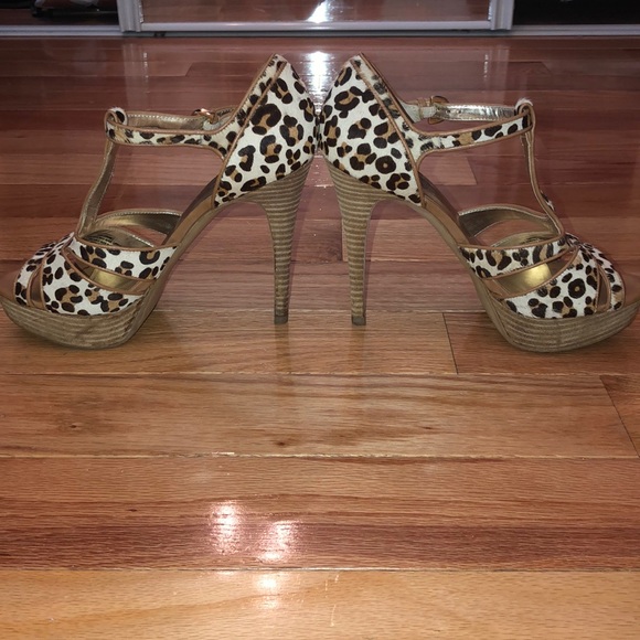 EUC Guess Cheetah T-Strap Heels - Picture 4 of 4